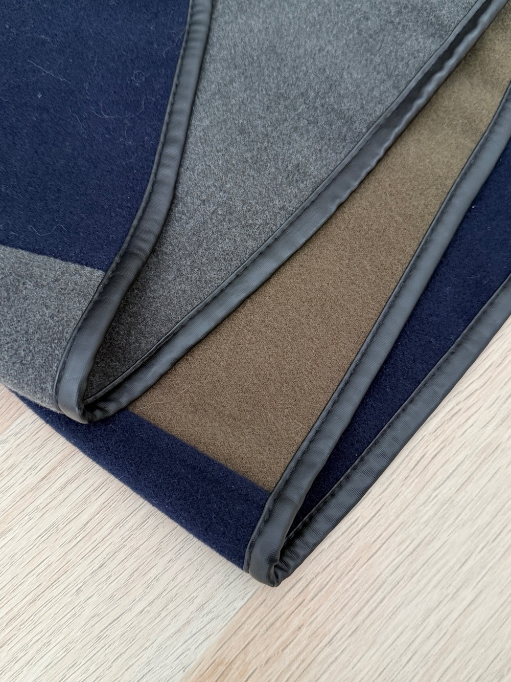 ASOS Color Block Fall Autumn Cape - Picture 6 of 8